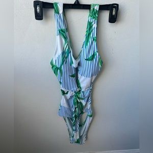 SHEIN Cutout One Piece Bathing Suit